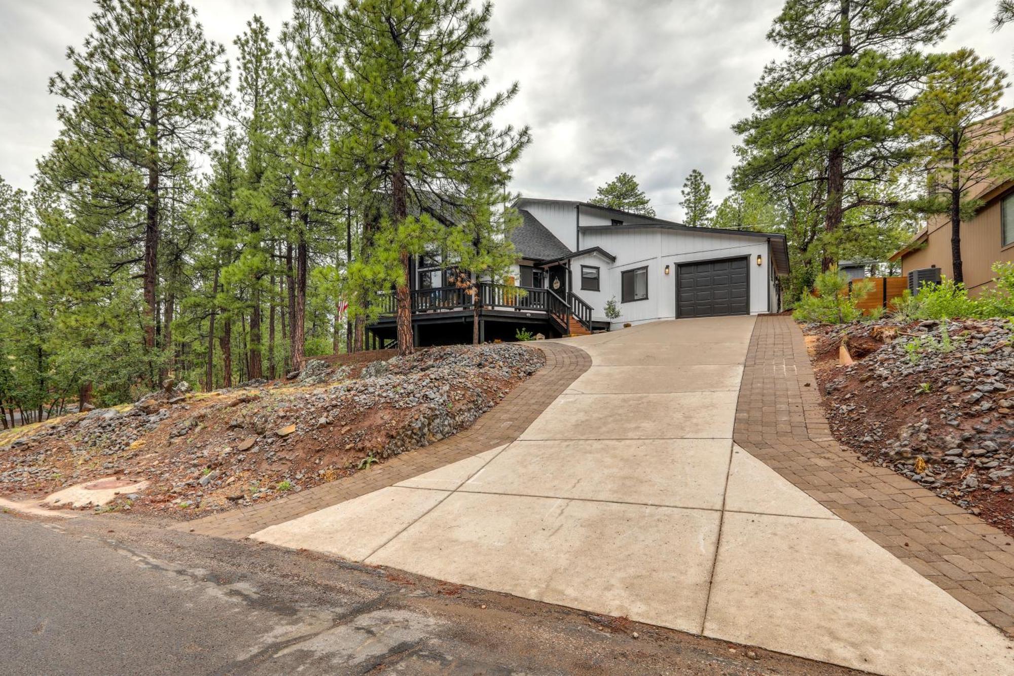 Munds Park Cabin With Poker Room And Wraparound Deck! Exterior photo