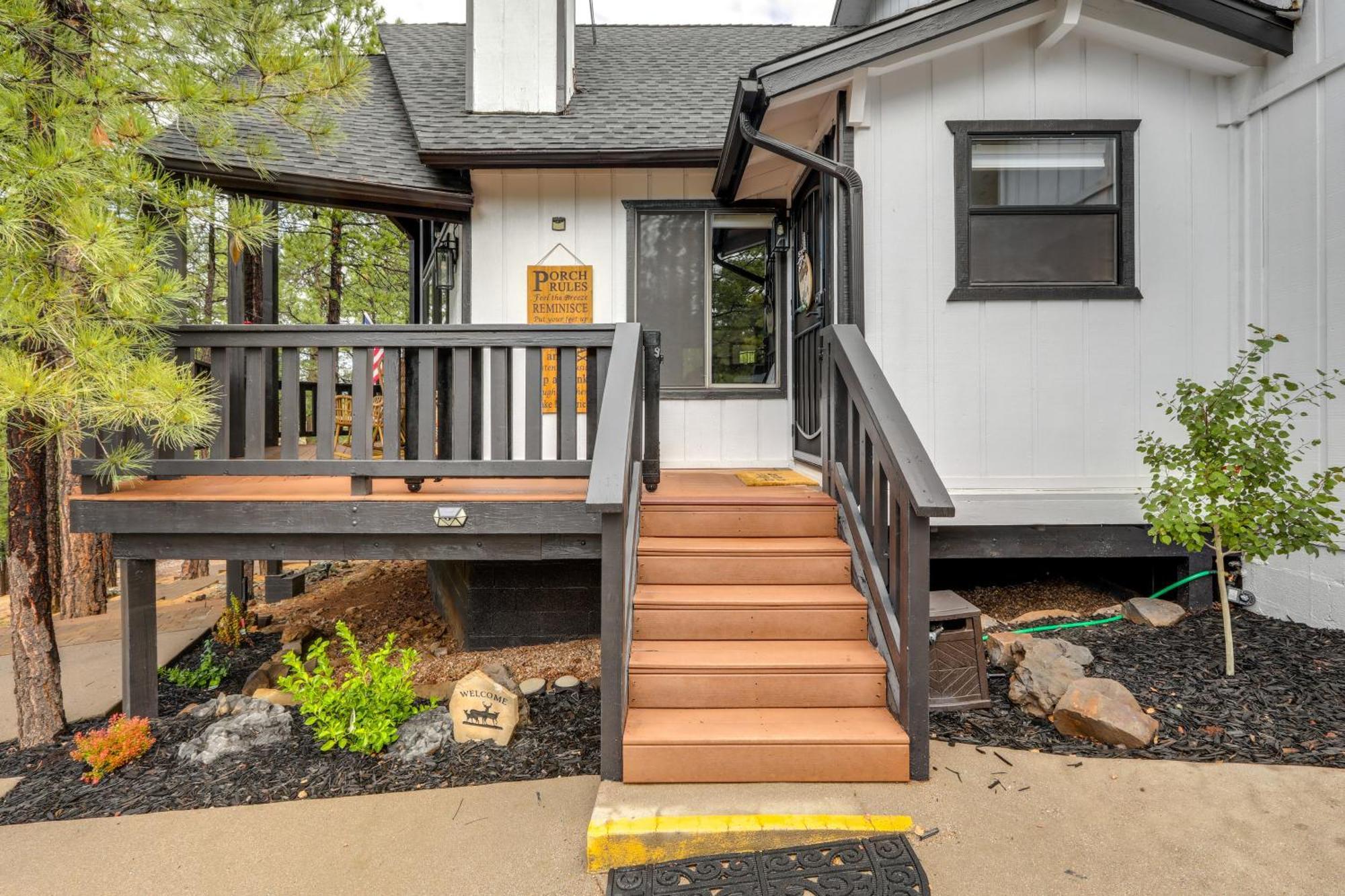 Munds Park Cabin With Poker Room And Wraparound Deck! Exterior photo