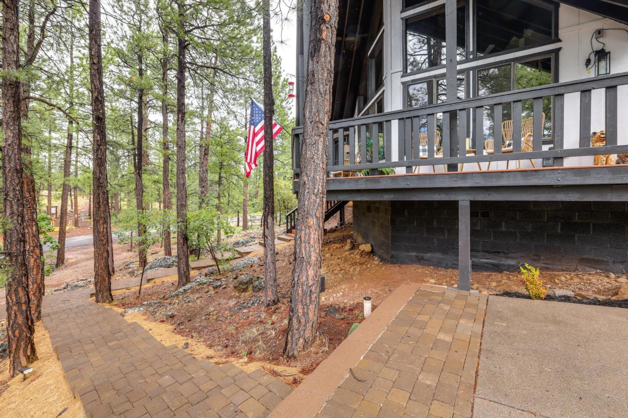 Munds Park Cabin With Poker Room And Wraparound Deck! Exterior photo