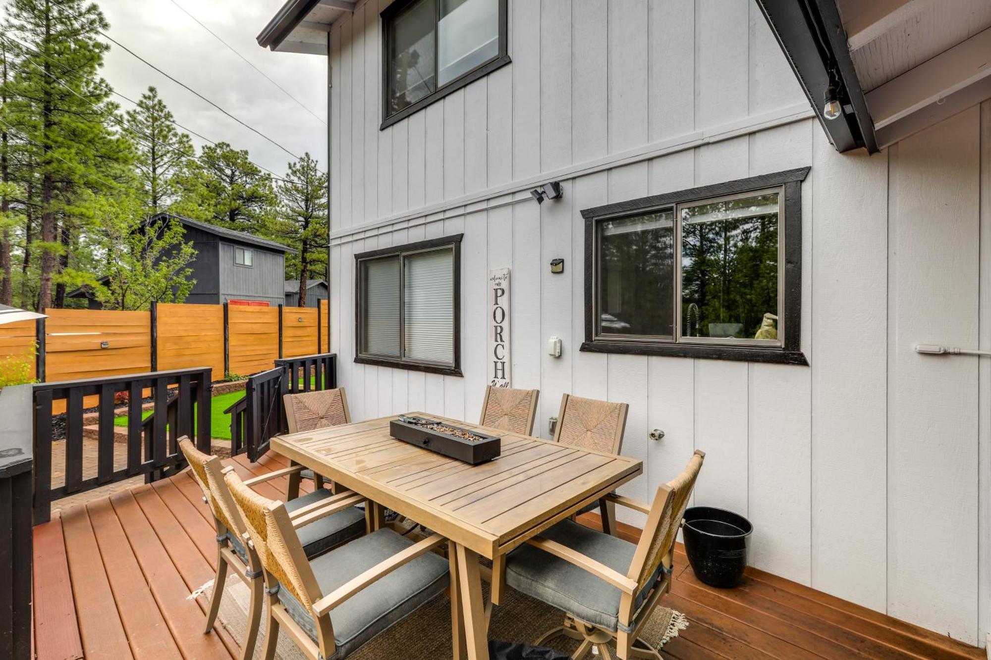 Munds Park Cabin With Poker Room And Wraparound Deck! Exterior photo